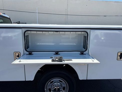 New 2024 Ford F350 XL w/ XL Chrome Package image 13