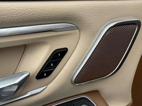 Used 2020 RAM 1500 Laramie image 11