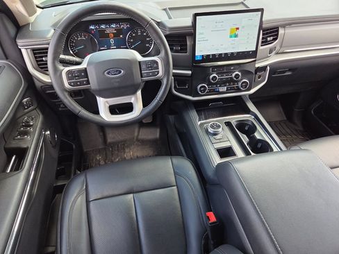 Used 2024 Ford Expedition Max XLT RWD image 7