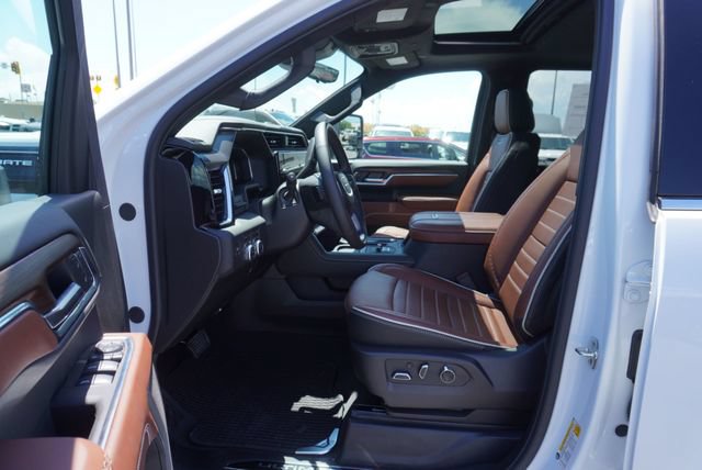 Used 2026 GMC Sierra 3500 Denali Ultimate AWD/4WD image 24