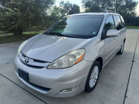 Used 2007 Toyota Sienna image 1