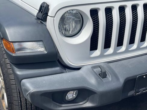 Used 2021 Jeep Wrangler Unlimited Sport AWD/4WD image 8