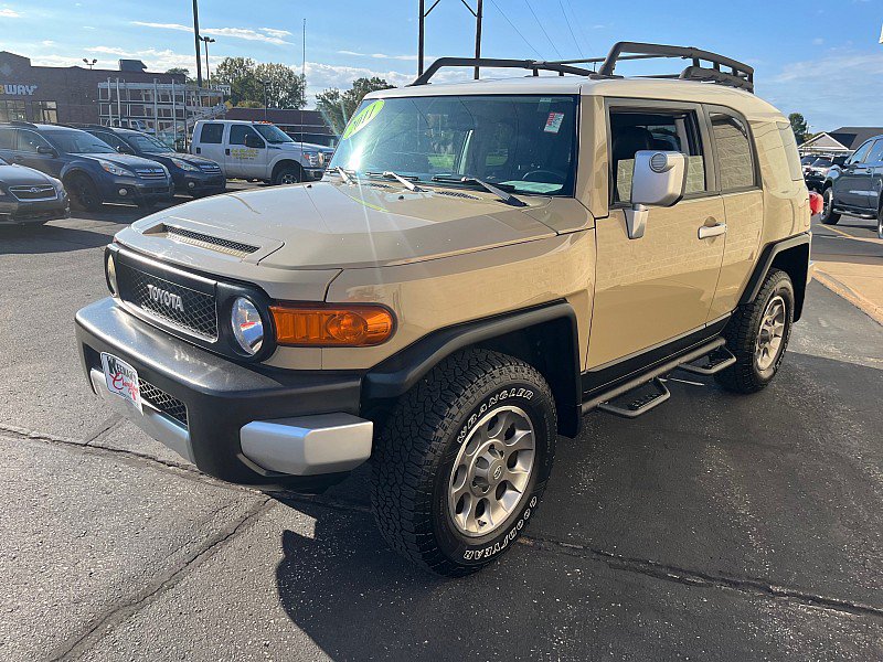 Used 2011 Toyota FJ Cruiser 4WD w/ Convenience Pkg image 4