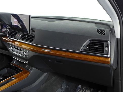 Used 2023 Audi Q5 2.0T Premium w/ Convenience Package AWD/4WD image 14