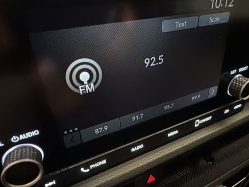 Used 2025 Honda CR-V LX image 21