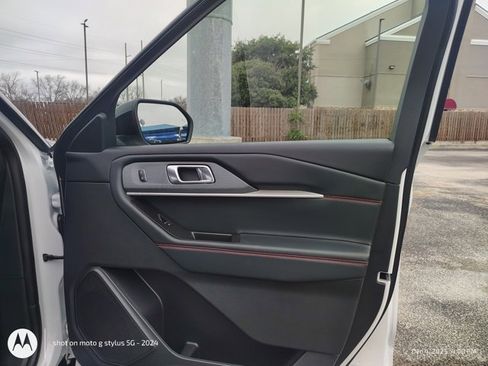 New 2026 Ford Explorer ST-Line w/ ST-Line Street Pack image 21