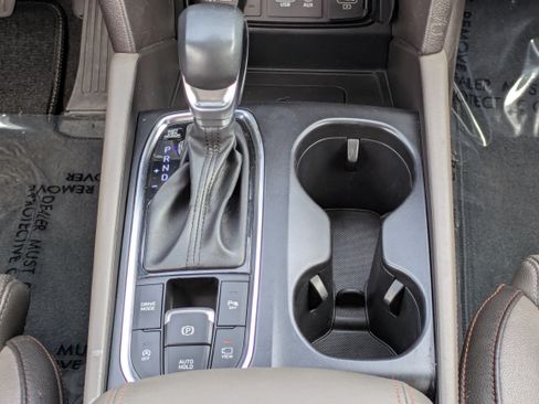 Used 2020 Hyundai Santa Fe Limited FWD image 18