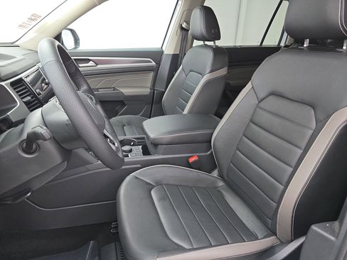 Certified 2023 Volkswagen Atlas SEL Premium image 16
