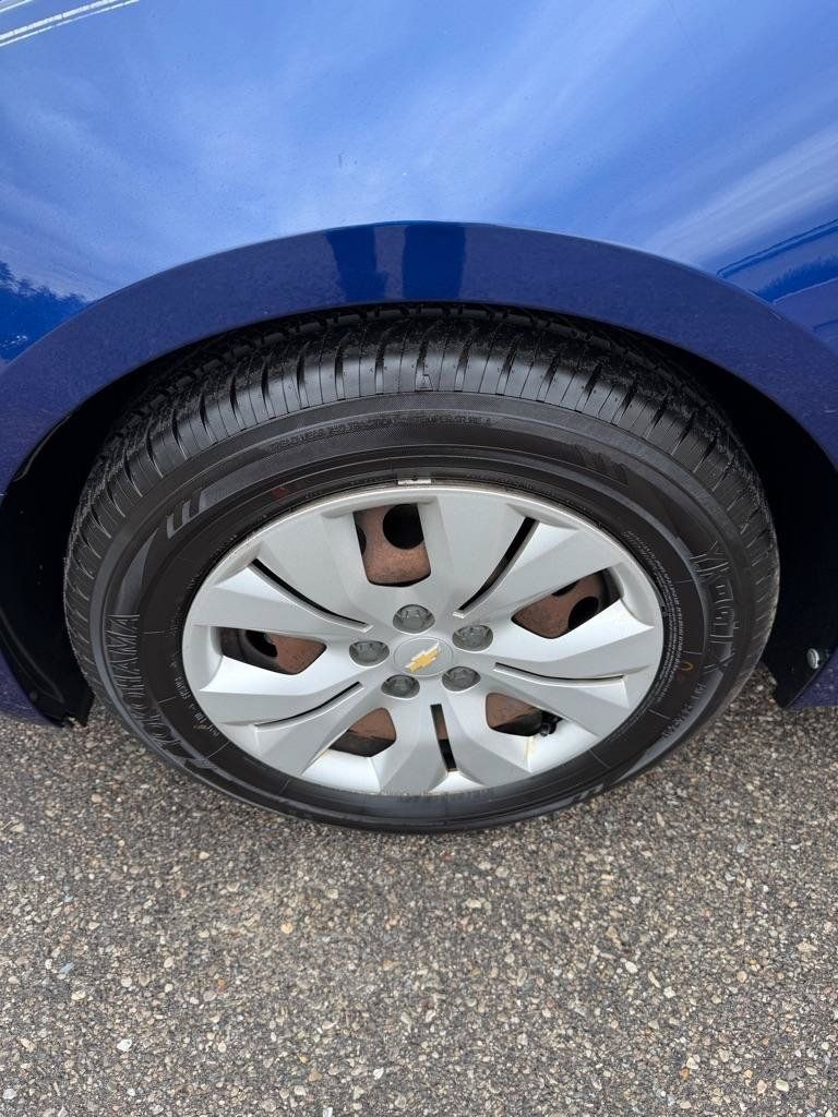 Used 2012 Chevrolet Cruze LS FWD image 19