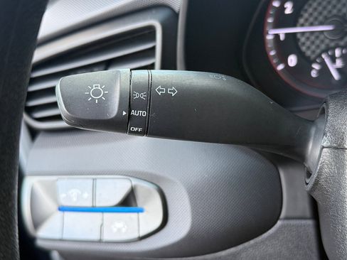 Used 2019 Hyundai Veloster 2.0 image 29