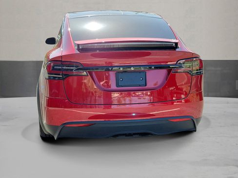 Used 2024 Tesla Model X AWD/4WD image 4