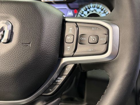 Used 2025 RAM 1500 Big Horn AWD/4WD image 33