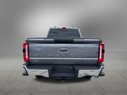 Used 2024 Ford F250 XLT w/ 360-Degree Camera Package AWD/4WD image 8