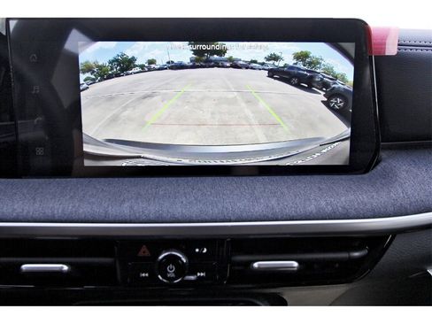 New 2026 Nissan Kicks SV w/ Illumination Package image 18