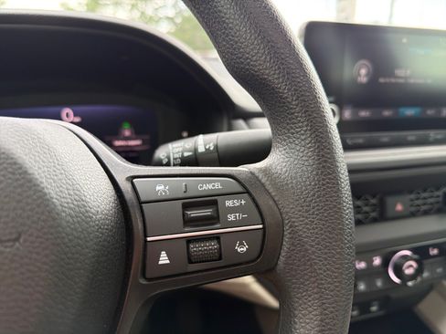 Used 2023 Honda Accord EX image 16