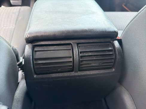 Used 2009 Jeep Grand Cherokee Laredo image 23