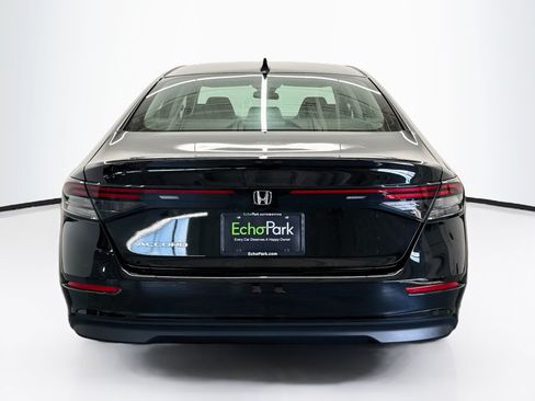 Used 2025 Honda Accord LX image 7