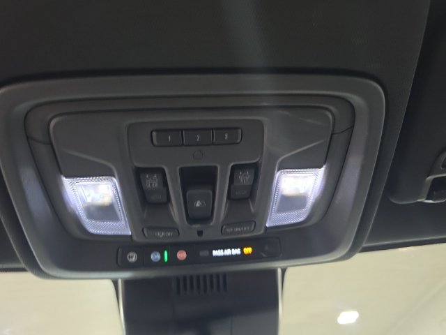 Used 2024 Chevrolet Silverado 3500 High Country w/ Technology Package AWD/4WD image 23