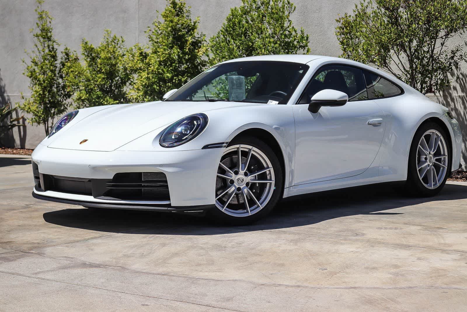 Used 2025 Porsche 911 Carrera RWD image 1