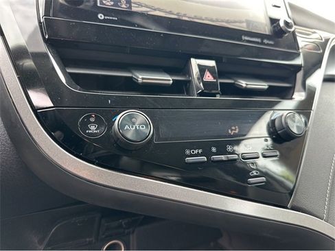 Used 2022 Toyota Camry XSE image 26