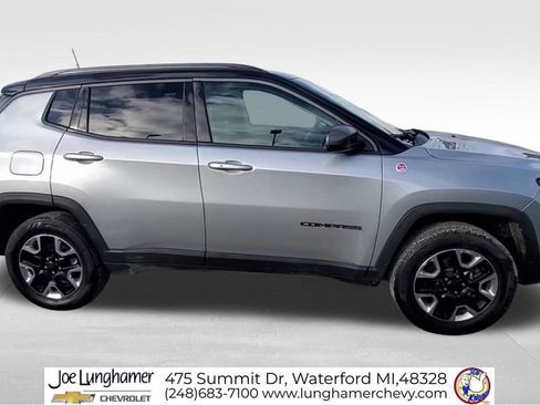 Used 2017 Jeep Compass Trailhawk w/ Cold Weather Group image 10