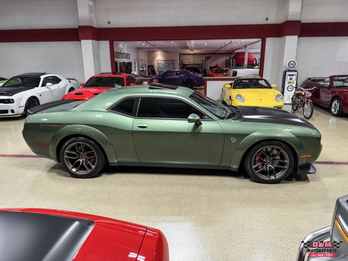 Used 2023 Dodge Challenger SRT Hellcat image 6