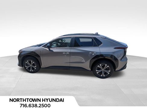 Used 2024 Toyota bZ4X AWD w/ Weather Package image 2
