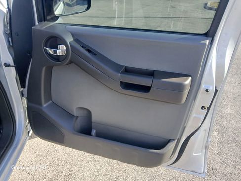 Used 2014 Nissan Xterra S image 16