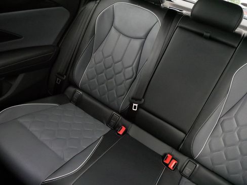 Certified 2025 Volkswagen Tiguan SEL R-Line AWD/4WD image 12