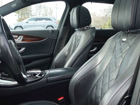 Used 2017 Mercedes-Benz E 400 4MATIC Wagon image 28