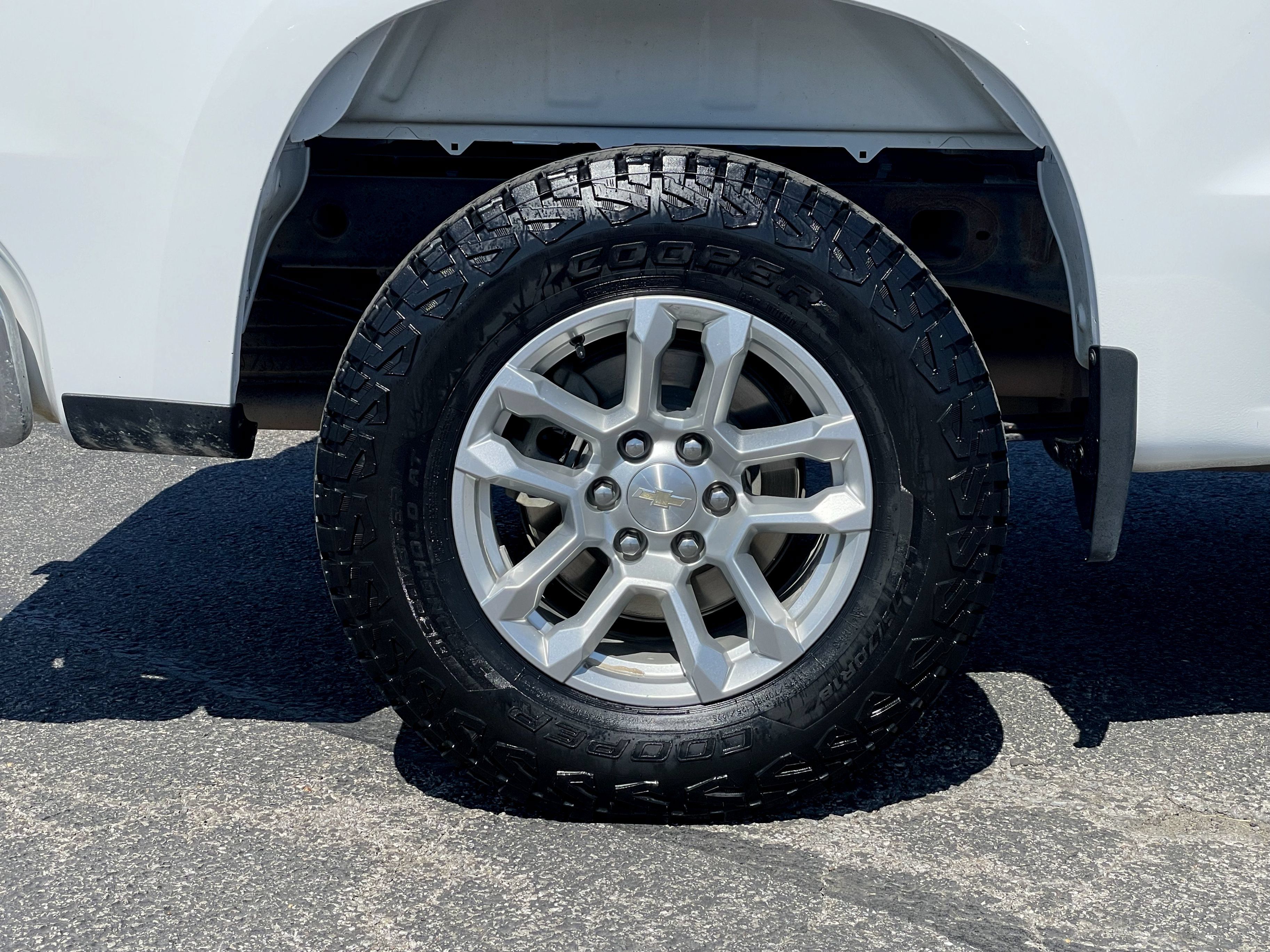 Certified 2023 Chevrolet Silverado 1500 LT w/ Z71 Off-Road Package AWD/4WD image 14