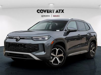 Used 2025 Volkswagen Tiguan SE