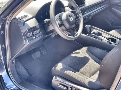 Used 2023 Honda Accord EX image 3