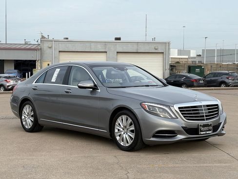 Used 2015 Mercedes-Benz S 550 Sedan image 5