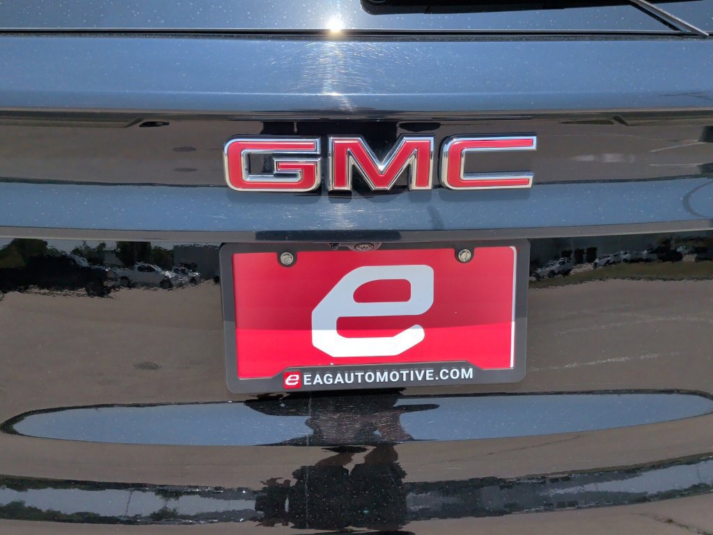 Used 2024 GMC Acadia Elevation AWD/4WD image 47