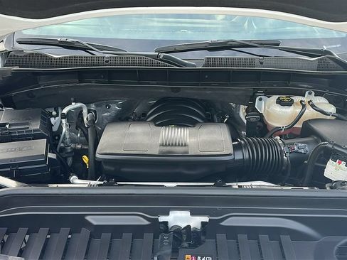 Used 2025 GMC Sierra 1500 SLT RWD image 3