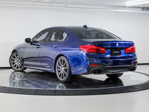Used 2018 BMW M550i xDrive image 3