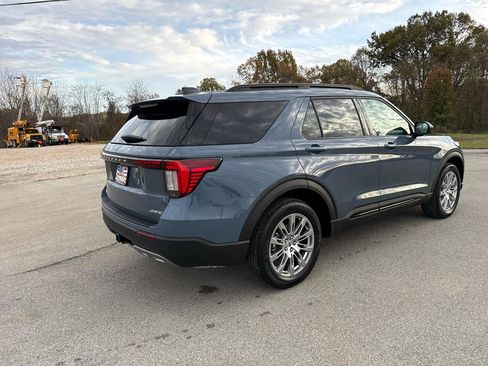 New 2026 Ford Explorer Active w/ Active Comfort Package AWD/4WD image 5