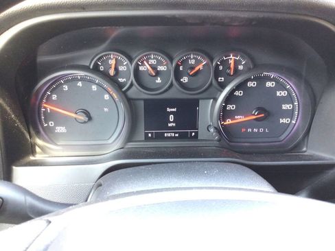 Used 2020 Chevrolet Silverado 1500 Custom w/ Custom Value Package image 12