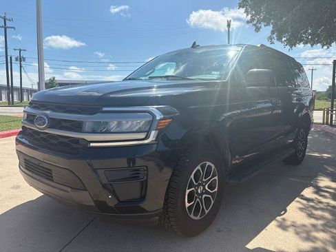 Certified 2024 Ford Expedition XLT AWD/4WD image 9