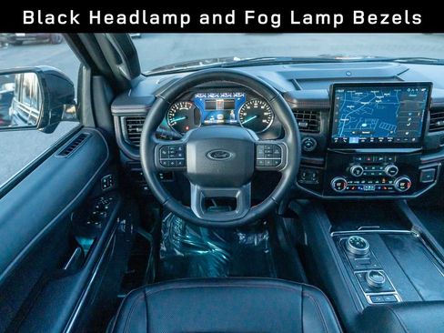 Used 2024 Ford Expedition Limited image 13