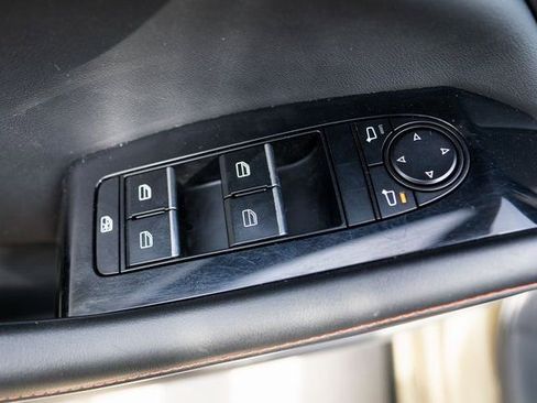 Used 2024 MAZDA MAZDA3 s image 20