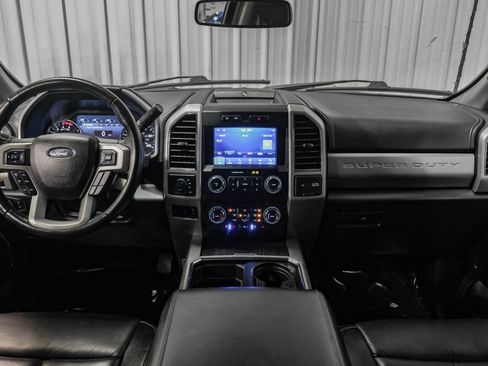 Used 2021 Ford F250 Lariat w/ Lariat Value Package AWD/4WD image 14