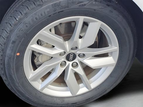 Used 2022 Audi Q5 2.0T Premium image 18