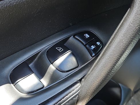 Certified 2019 Nissan Rogue Sport S w/ Appearance Package AWD/4WD image 25