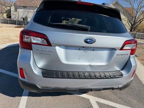 Used 2016 Subaru Outback 2.5i Limited image 12
