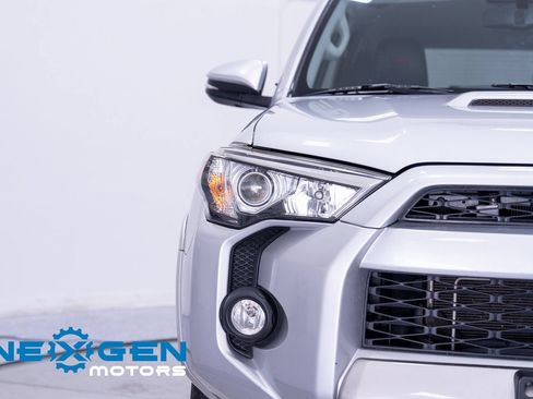 Used 2019 Toyota 4Runner TRD Off-Road Premium AWD/4WD image 5