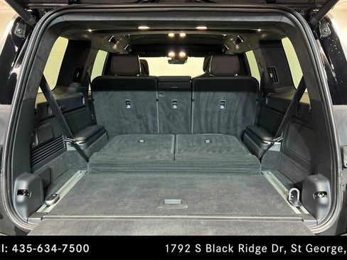 Used 2022 Rivian R1S Launch Edition image 22