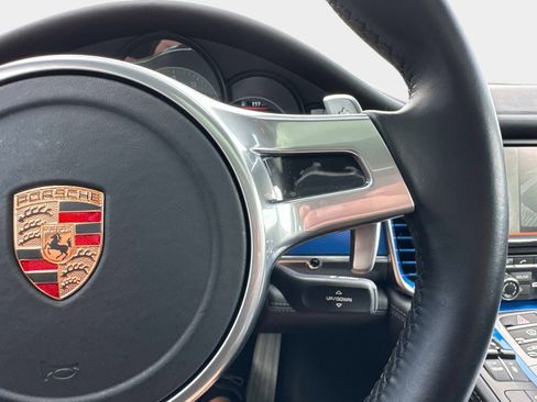 Used 2015 Porsche Panamera GTS image 34