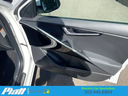 Used 2023 Kia Niro Wave image 51